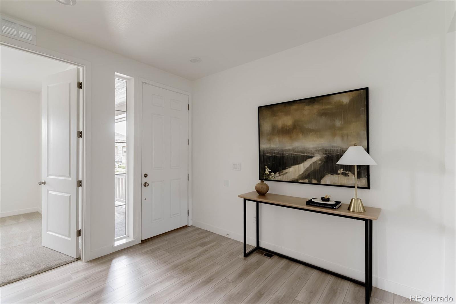 8571 South Riviera Court Aurora, CO 80016 - Photo 18 of 35