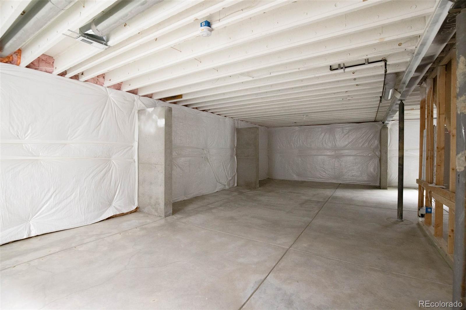 8571 South Riviera Court Aurora, CO 80016 - Photo 29 of 35