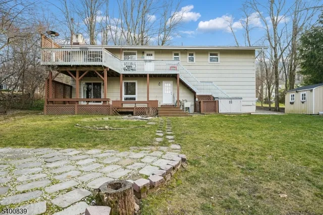 a front view of house with yard