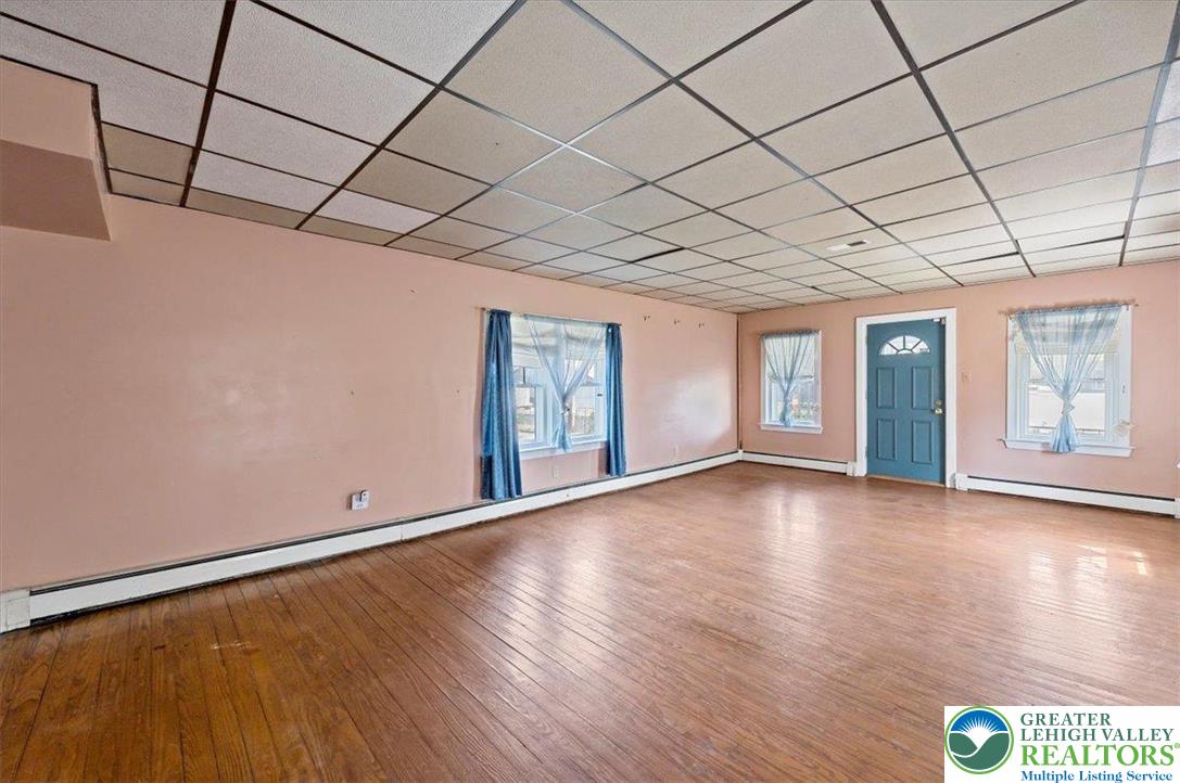 896 Front Street Whitehall, PA 18052 - Photo 11 of 35 Gallery Image 11