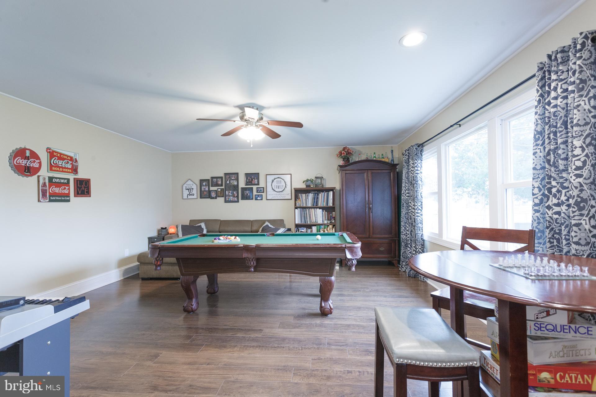 98 Plumtree Road Levittown, PA 19056 - Photo 12 of 36 Gallery Image 12