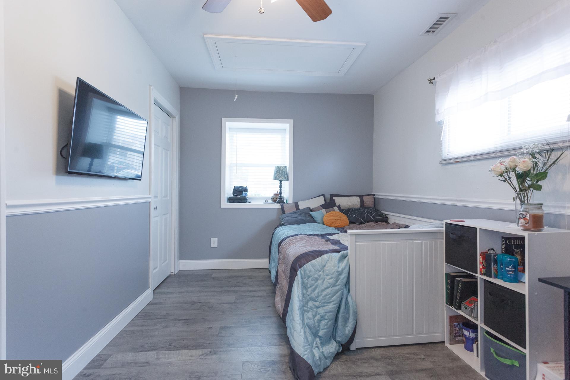 98 Plumtree Road Levittown, PA 19056 - Photo 18 of 36 Gallery Image 18