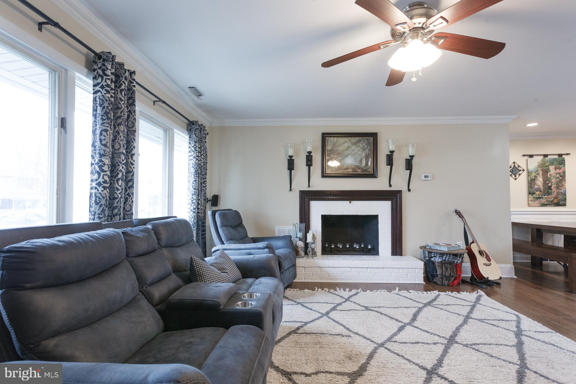 98 Plumtree Road Levittown, PA 19056 - Photo 2 of 36 Gallery Image 2