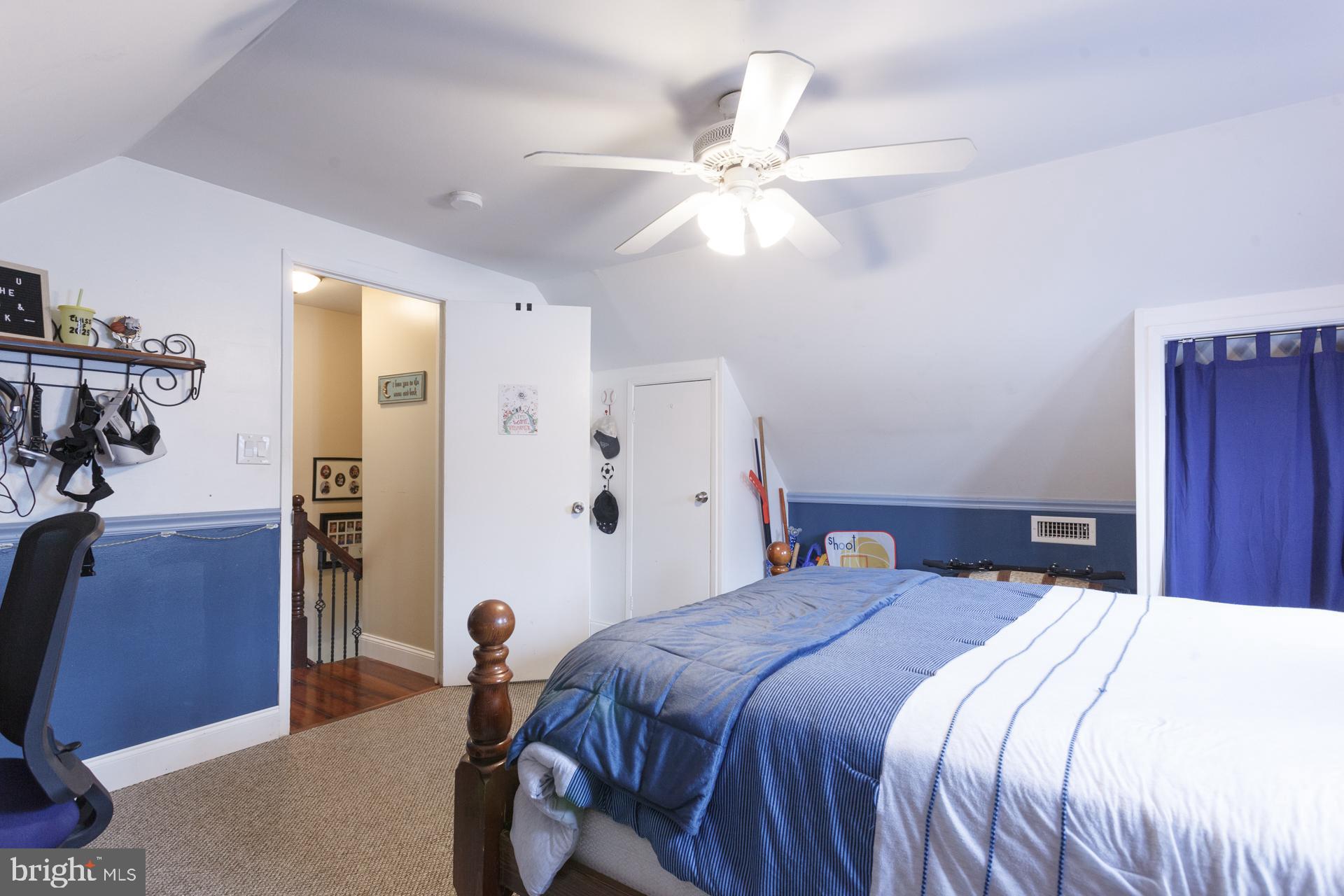 98 Plumtree Road Levittown, PA 19056 - Photo 26 of 36 Gallery Image 26