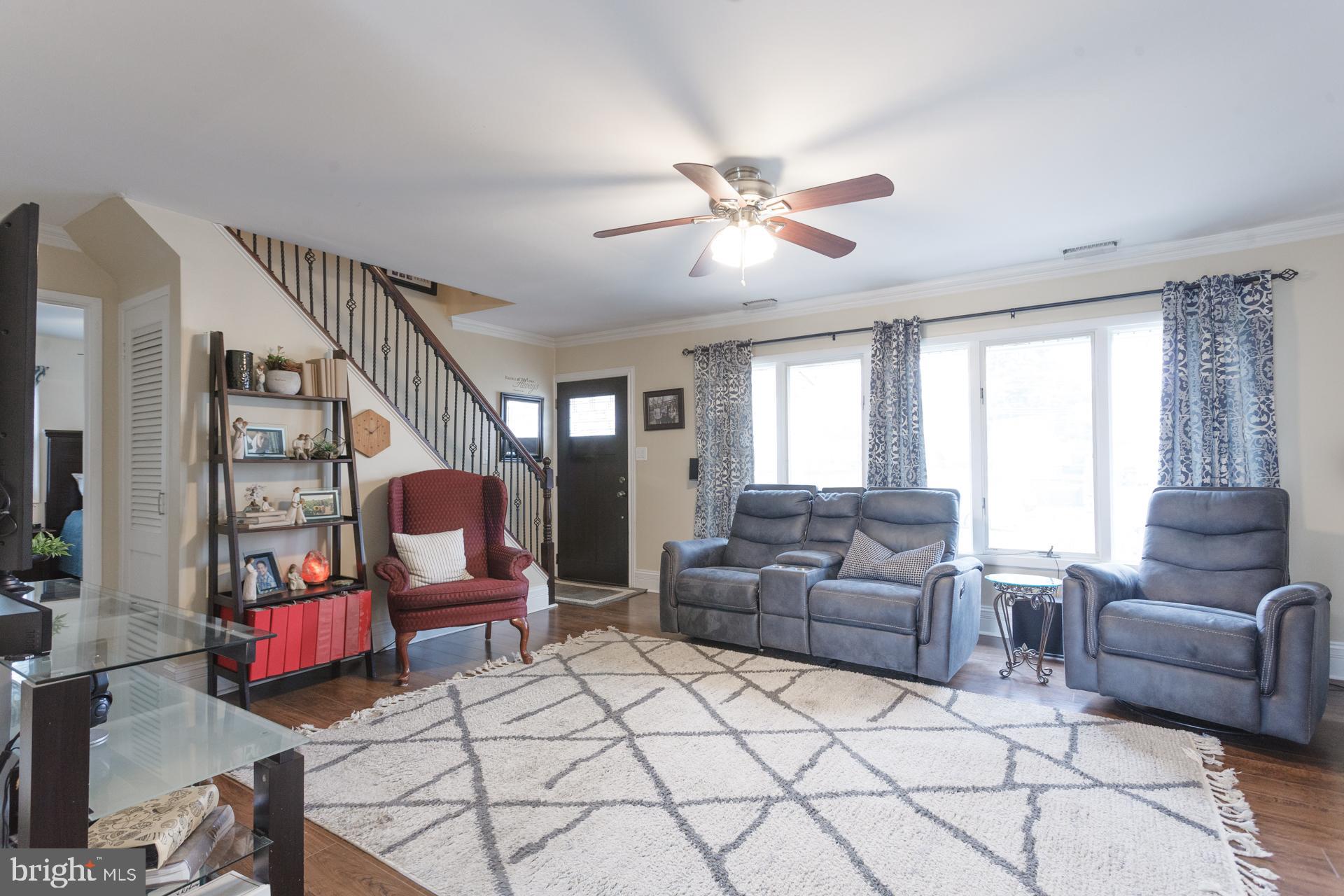 98 Plumtree Road Levittown, PA 19056 - Photo 4 of 36 Gallery Image 4