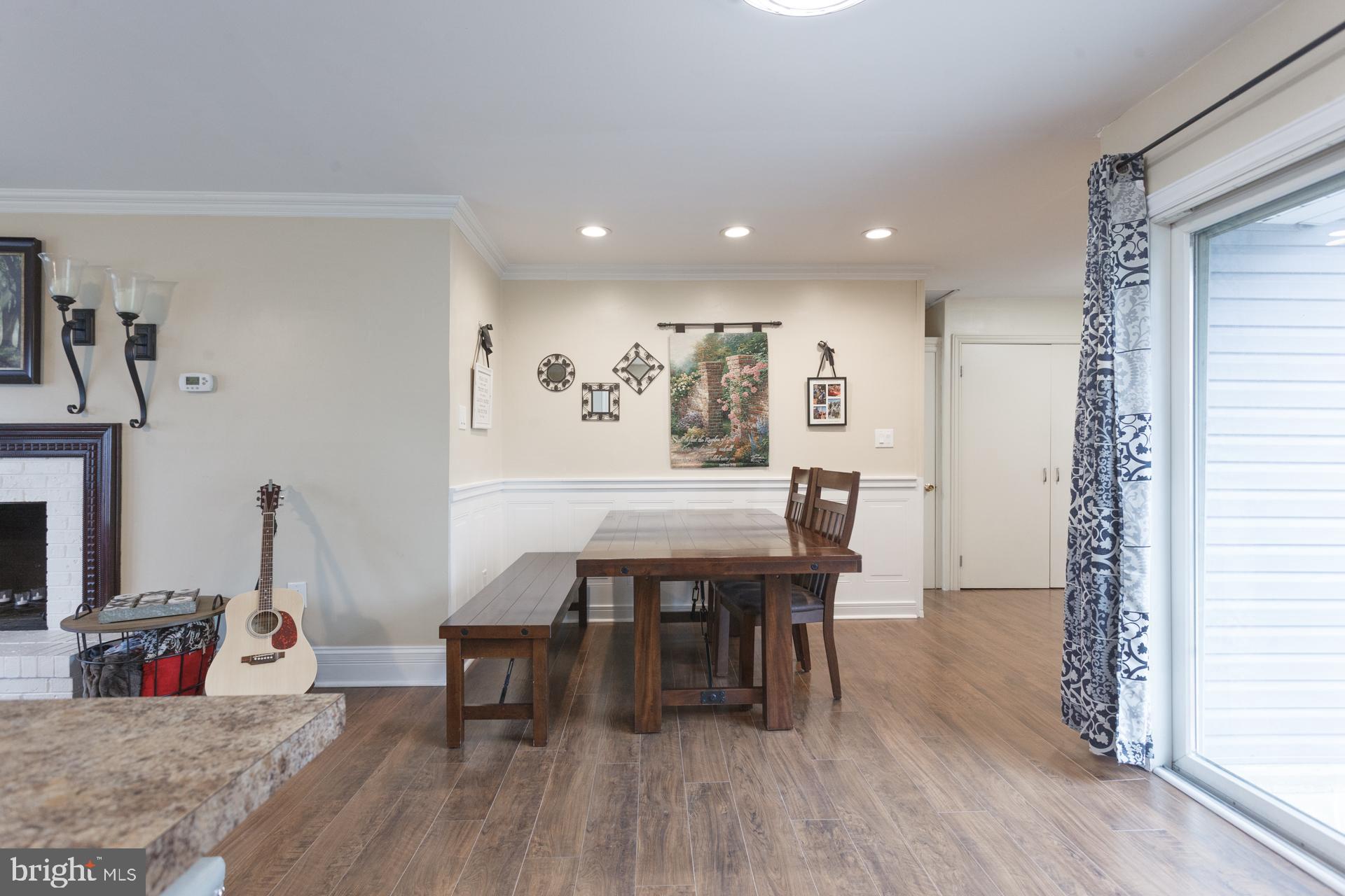98 Plumtree Road Levittown, PA 19056 - Photo 9 of 36 Gallery Image 9