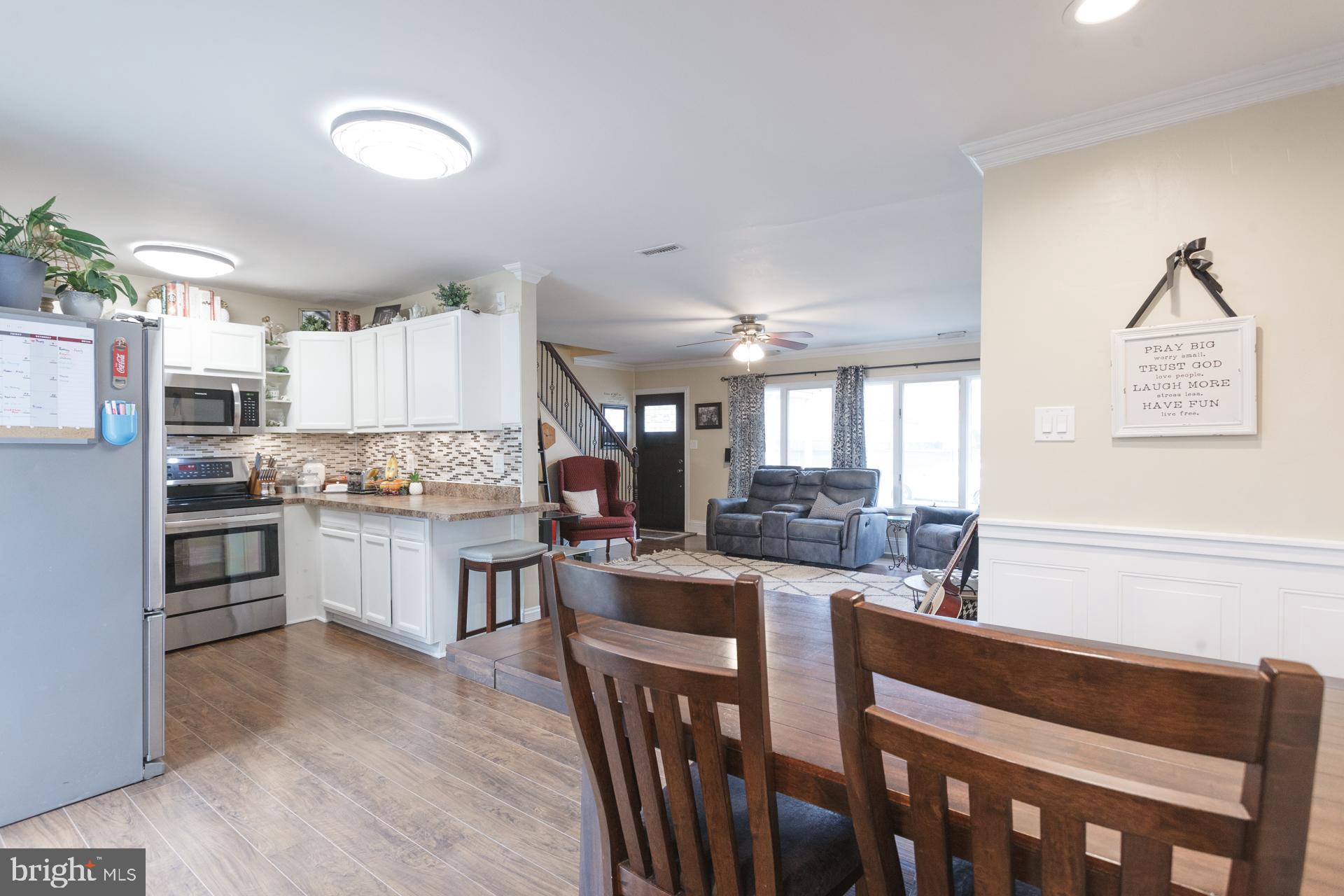 98 Plumtree Road Levittown, PA 19056 - Photo 10 of 36 Gallery Image 10