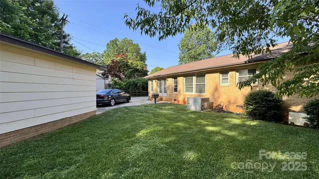 $2,695 | 3813 Woodgreen Terrace, Charlotte, NC 28205