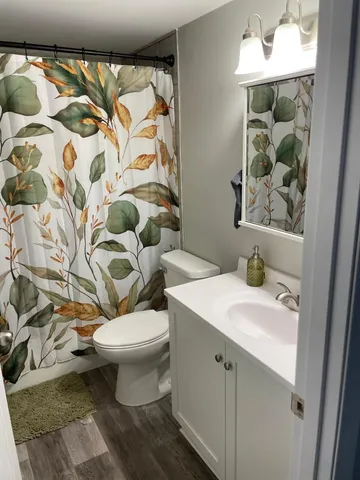 $1,425 | 553 Lemon Street North, Unit 2, North Hudson, WI 54016