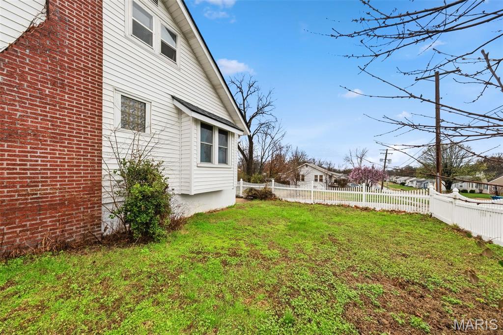 9726 Lackland Road Overland, MO 63114 - Photo 26 of 38