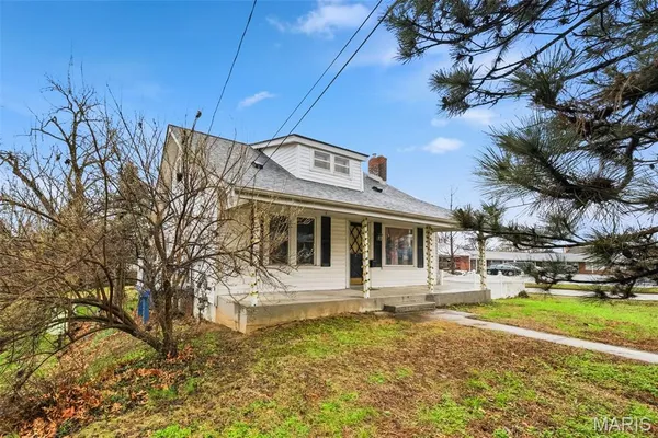 $150,000 | 9726 Lackland Road, Overland, MO 63114