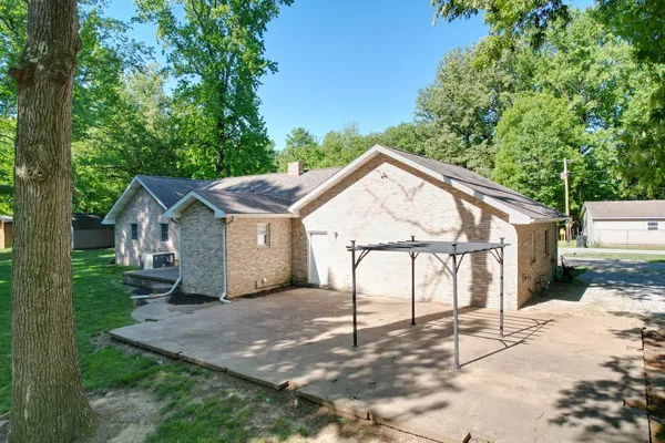 $242,500 | 2863 Parker Drive, Metropolis, IL 62960