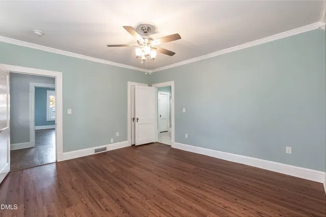a view of an empty walk in closet