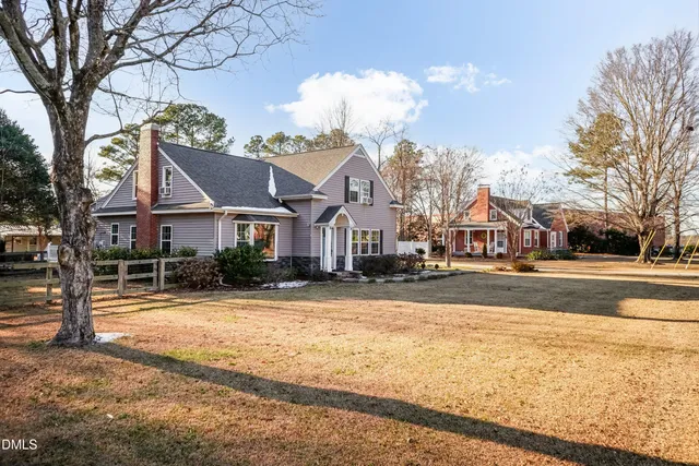 a view of an empty room with a garage