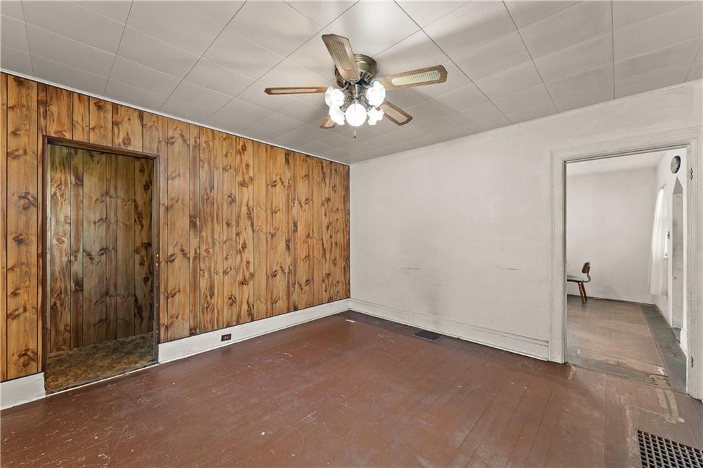 104 W Road Pittsburgh, PA 15209 - Photo 12 of 40 a view of an empty room with a window