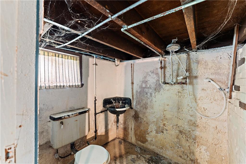 104 W Road Pittsburgh, PA 15209 - Photo 32 of 40 a bathroom with a shower