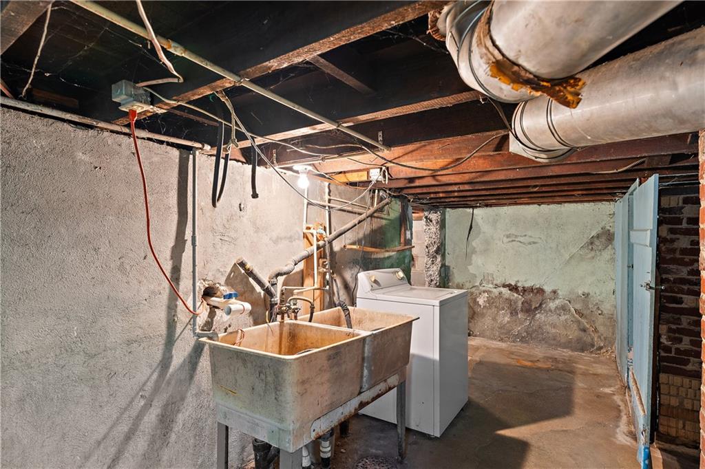 104 W Road Pittsburgh, PA 15209 - Photo 33 of 40