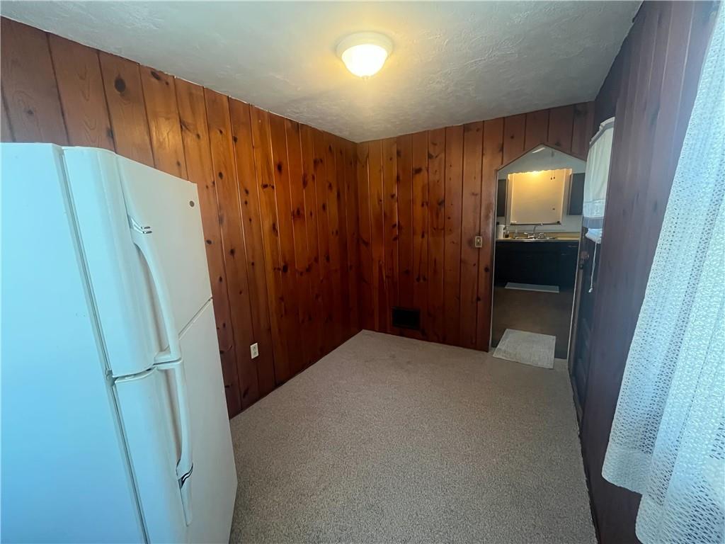 104 W Road Pittsburgh, PA 15209 - Photo 5 of 40 a view of hallway with shower