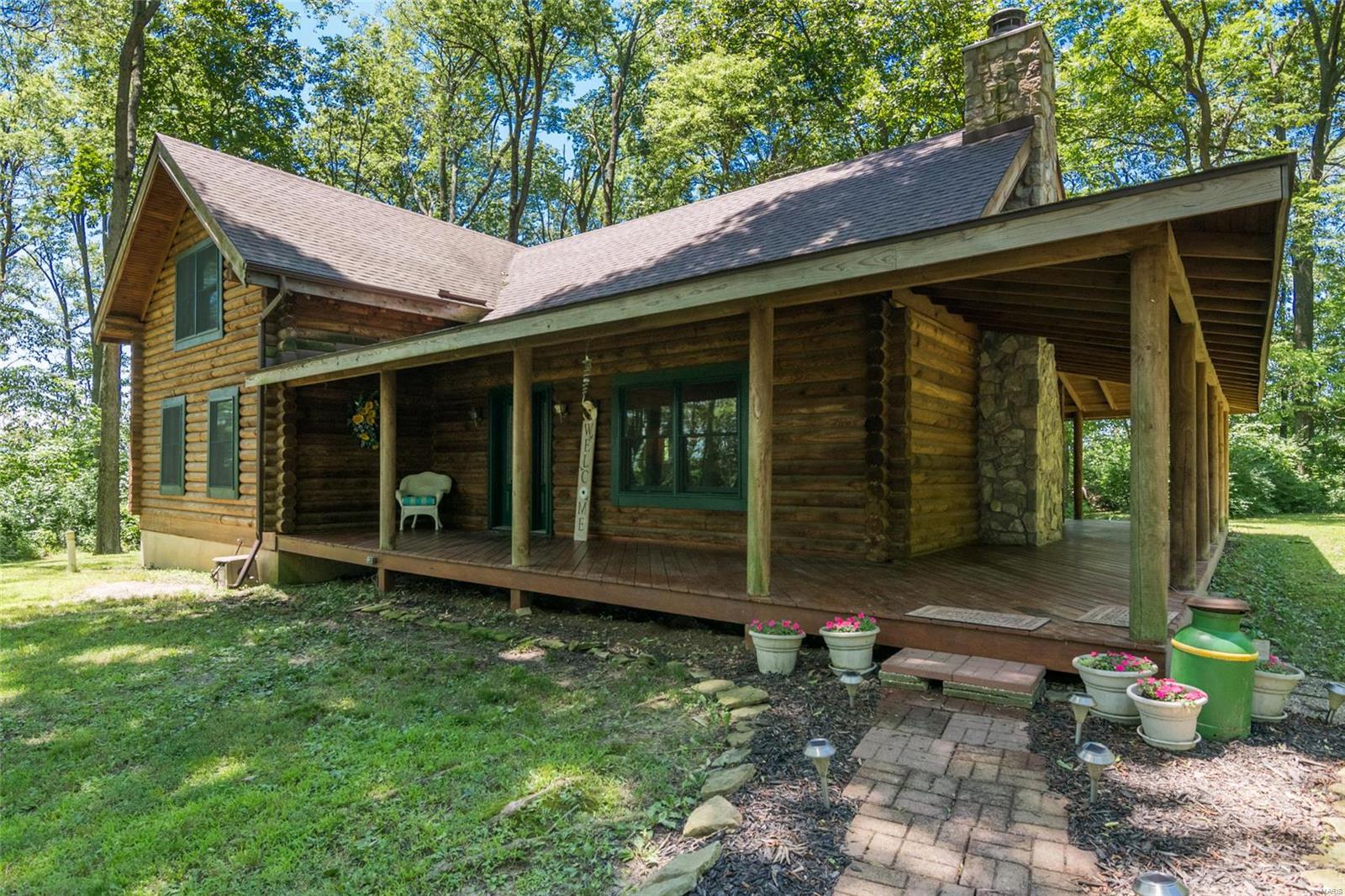 4405 Hill Road Highland, IL 62249 - Photo 3 of 30