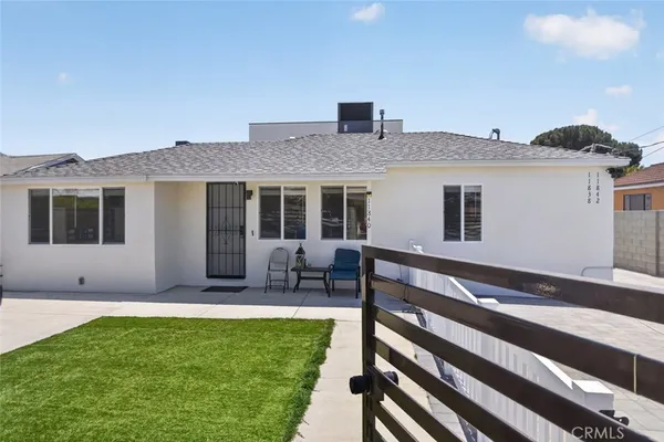 $3,500 | 11840 Arminta Street, North Hollywood, CA 91605