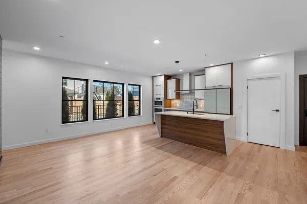 $775,000 | 11 Boynton Street, Unit 101, Swampscott, MA 01907