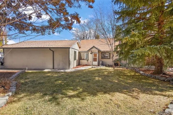 $425,000 | 332 West Meadow Lane, Big Bear City, CA 92314