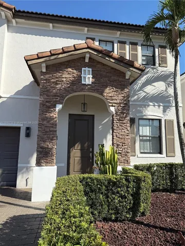 $5,000 | 1535 Southwest 145th Avenue, Unit 1535, Miami, FL 33184