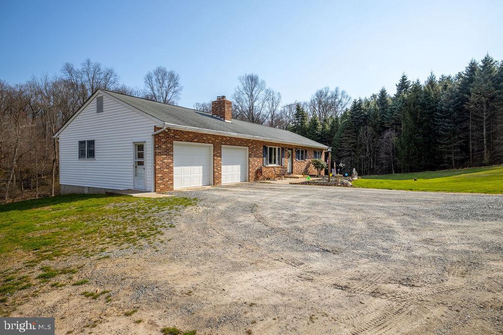 347 West Richardson Road Airville, PA 17302 - Photo 3 of 34 Gallery Image 3