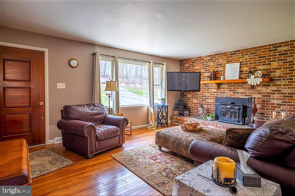 347 West Richardson Road Airville, PA 17302 - Photo 4 of 34 Gallery Image 4