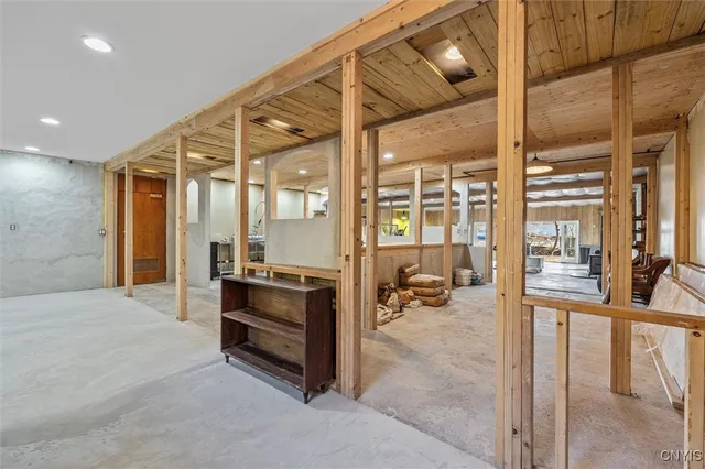 $300,000 | 354 Long Branch Road, Geddes, NY 13209