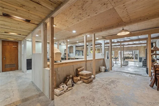 $300,000 | 354 Long Branch Road, Geddes, NY 13209