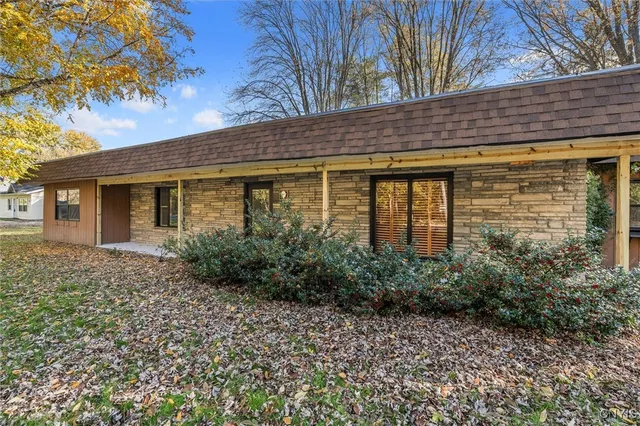 $300,000 | 354 Long Branch Road, Geddes, NY 13209