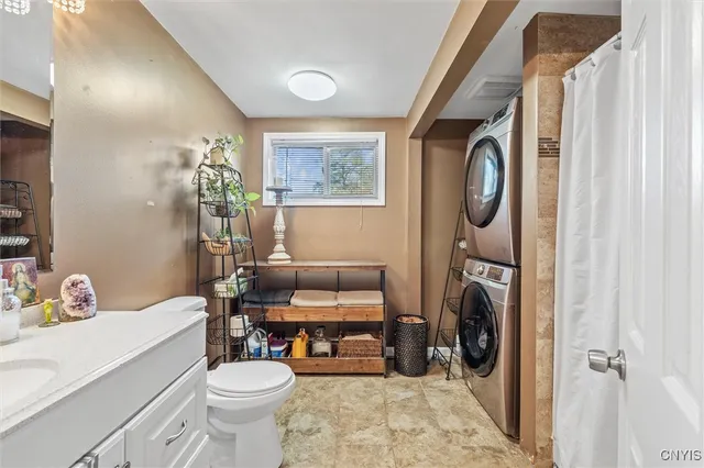 $300,000 | 354 Long Branch Road, Geddes, NY 13209