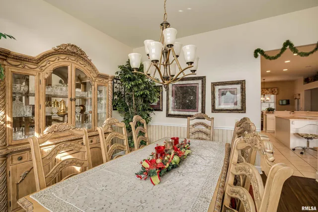 $480,000 | 1410 Bradford Lane, Carbondale, IL 62902