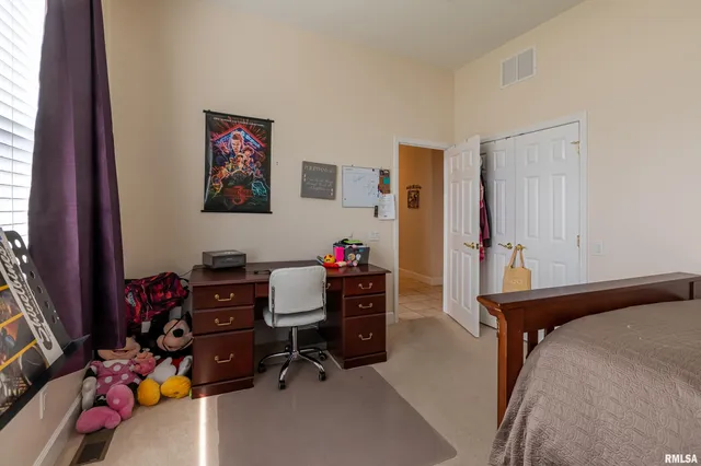 $480,000 | 1410 Bradford Lane, Carbondale, IL 62902