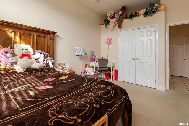 $480,000 | 1410 Bradford Lane, Carbondale, IL 62902