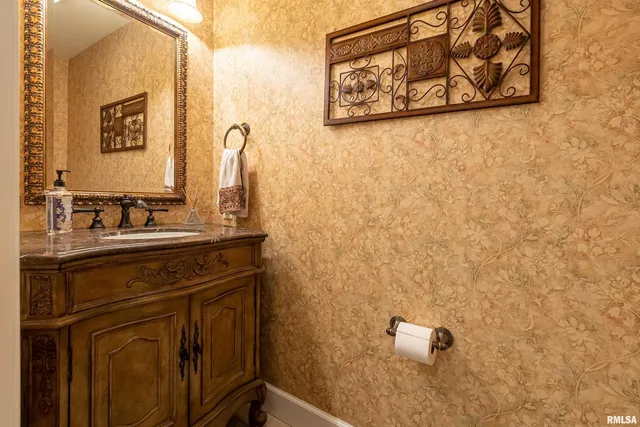 $480,000 | 1410 Bradford Lane, Carbondale, IL 62902