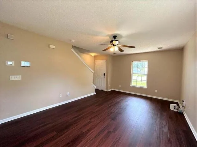 $2,100 | 109 Kensel Court, Goose Creek, SC 29445