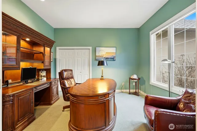 $1,800,000 | 5633 194th Lane Southeast, Issaquah, WA 98027