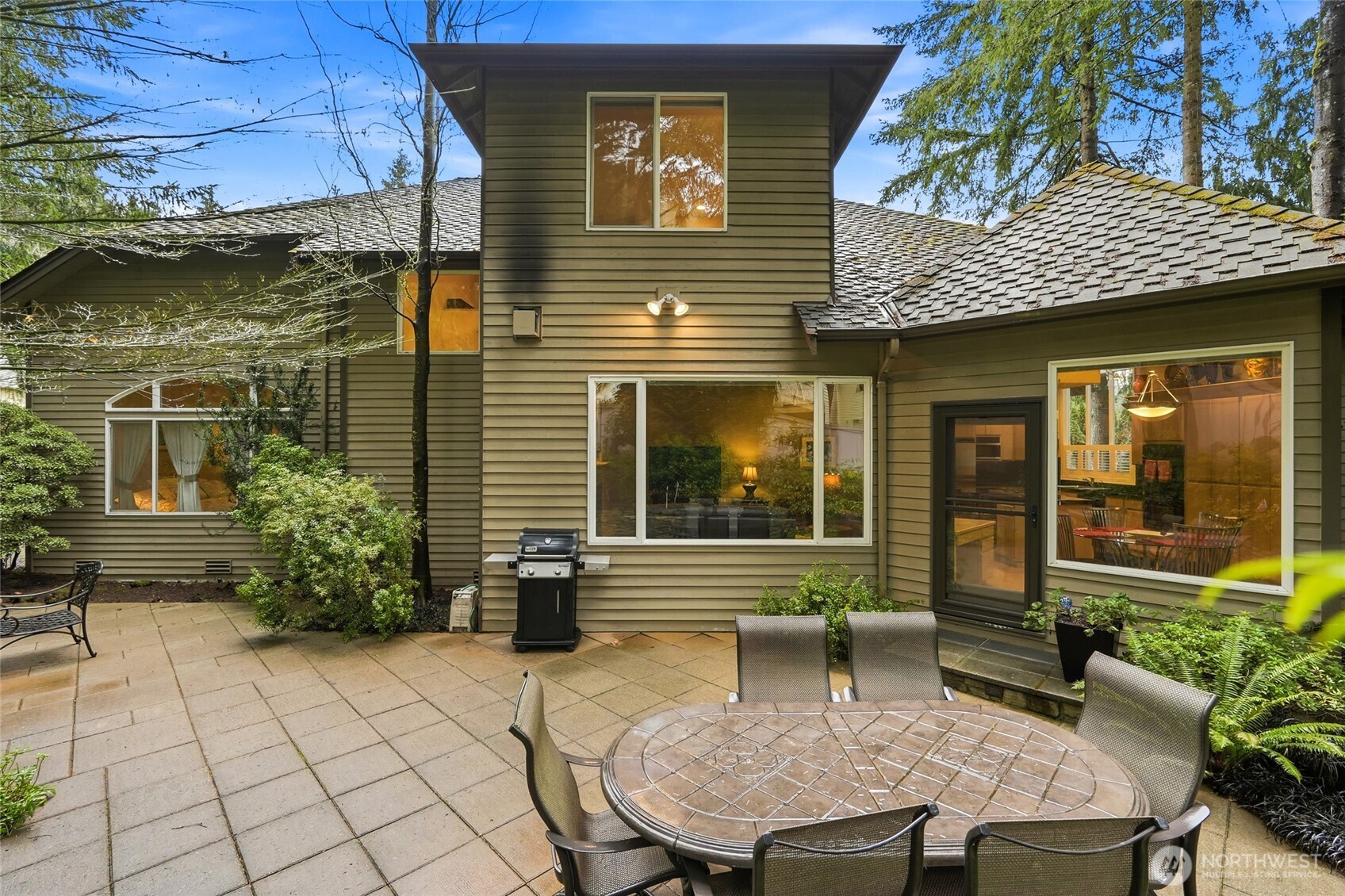 5633 194th Lane Southeast Issaquah, WA 98027 - Photo 31 of 40 a view of house with backyard space and garden