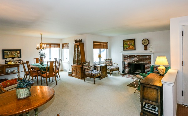 2 Garden Road Marblehead, MA 01945 - Photo 3 of 15