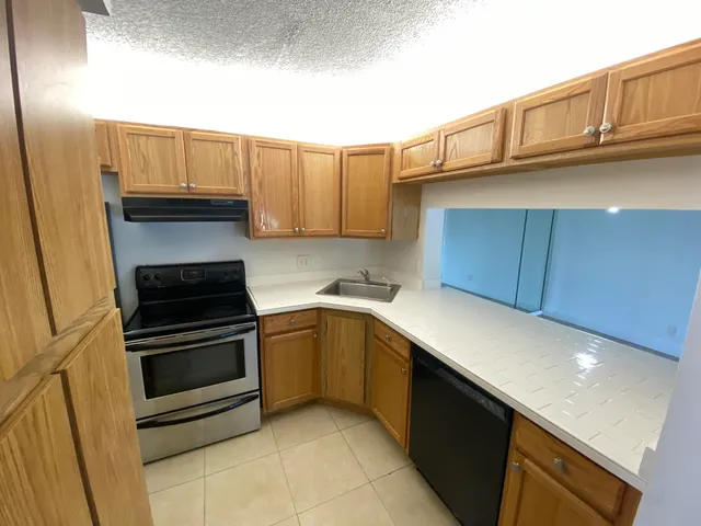 $1,800 | 1107 Green Pine Boulevard, Unit A1, West Palm Beach, FL 33409