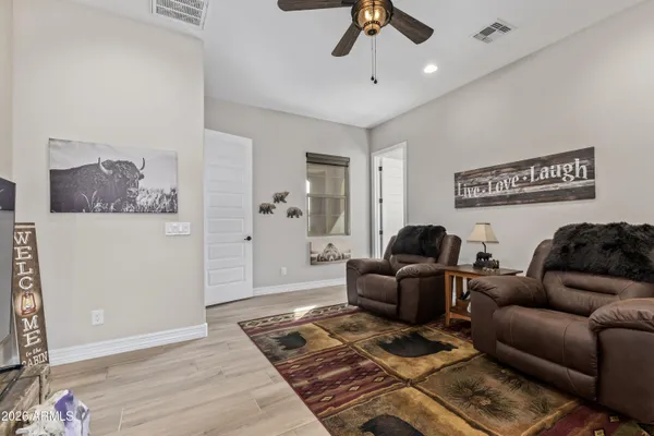 $1,050,000 | 1966 East Indian Wells Drive, Gilbert, AZ 85298