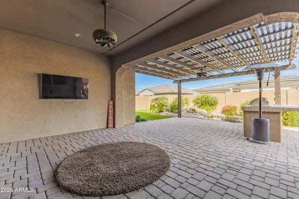 $1,050,000 | 1966 East Indian Wells Drive, Gilbert, AZ 85298