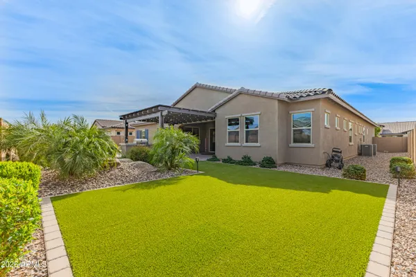 $1,050,000 | 1966 East Indian Wells Drive, Gilbert, AZ 85298