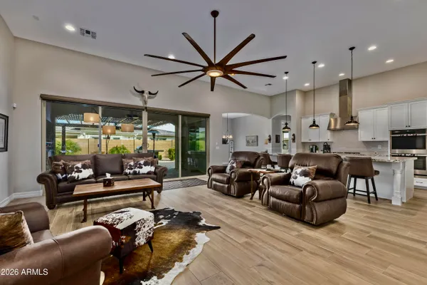 $1,050,000 | 1966 East Indian Wells Drive, Gilbert, AZ 85298
