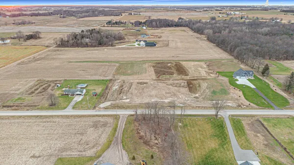 $169,000 | 7 40th, Zeeland, MI 49464