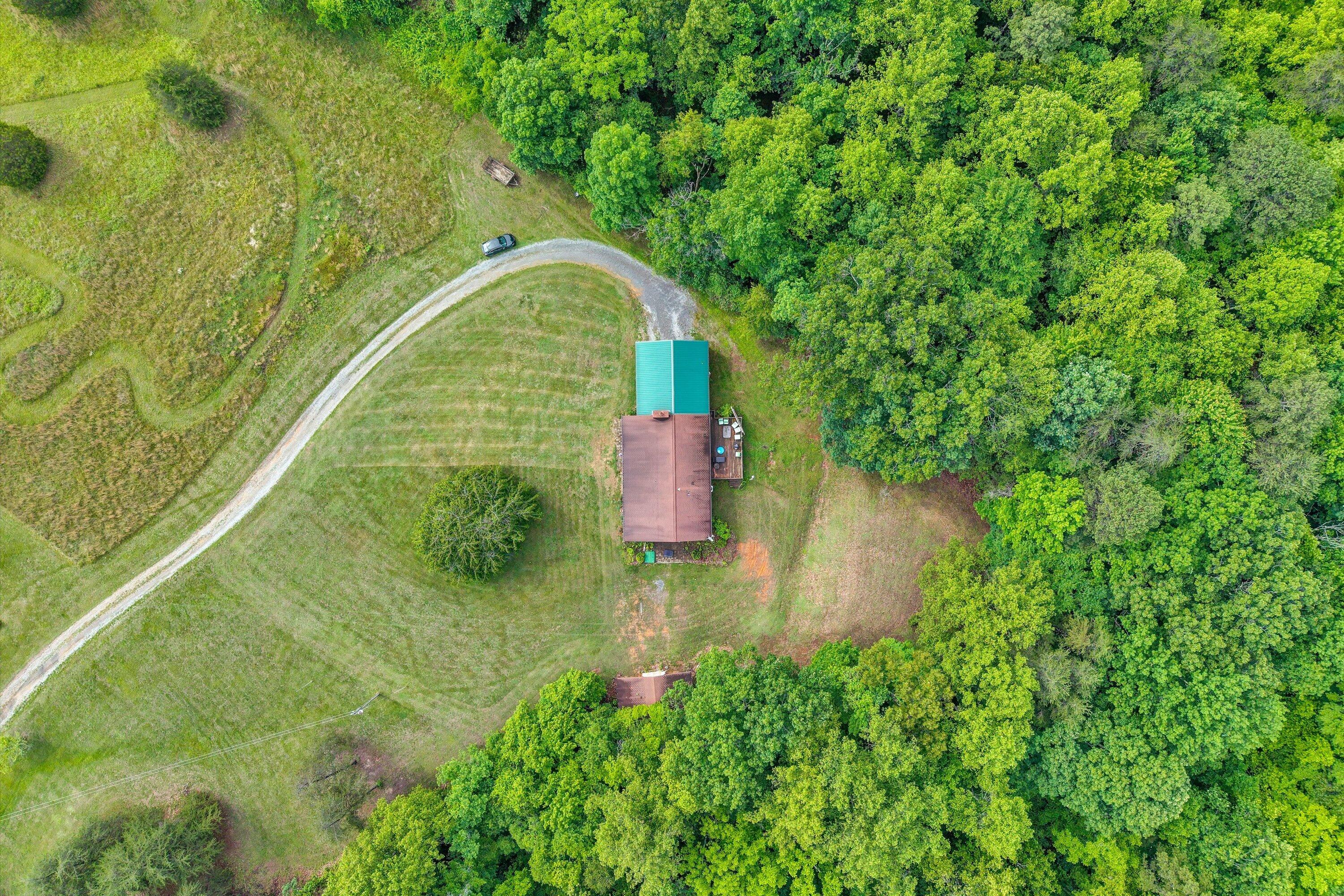 1550 Vernon Lane Blue Ridge, VA 24064 - Photo 42 of 45 41-SGP-20260527094542