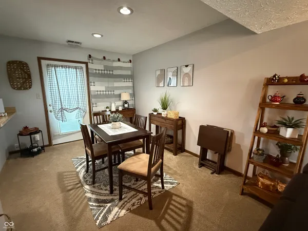$193,000 | 1204 Paradise Way, Unit B, Greenwood, IN 46143