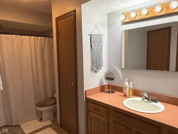 $193,000 | 1204 Paradise Way, Unit B, Greenwood, IN 46143